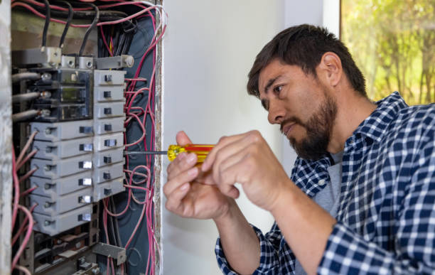Best Affordable Emergency Electrician  in Massapequa, NY